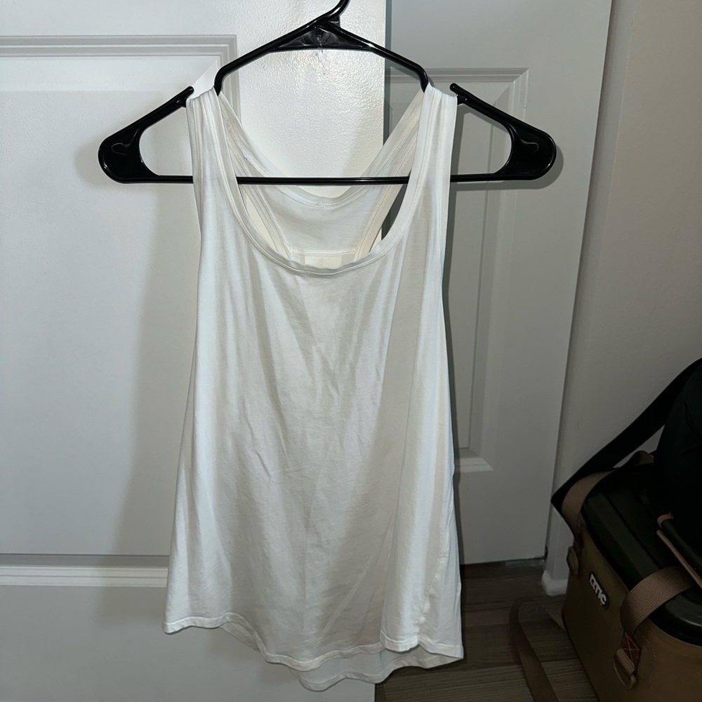 Lululemon light weight white tank size 6